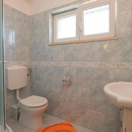 Apartment Three-bedroom In