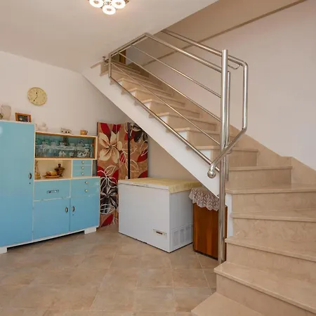 شقة Three-bedroom In *