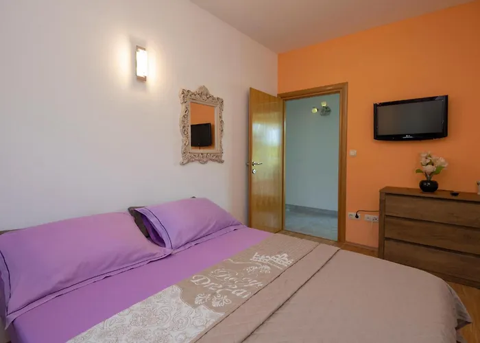 Three-bedroom In Kresevo