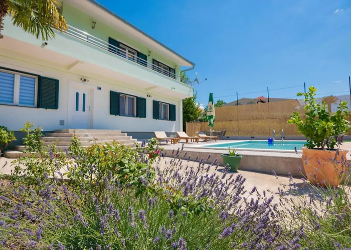 Three-bedroom In Kresevo